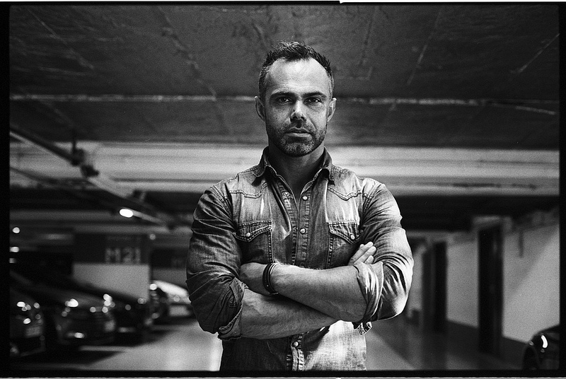 Portrait underground Lille sur pellicule Kodak. Photographe argentique homme.