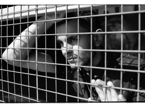 Portrait de rue sur pellicule argentique à Lille : Kodak TMAX&nbsp;100