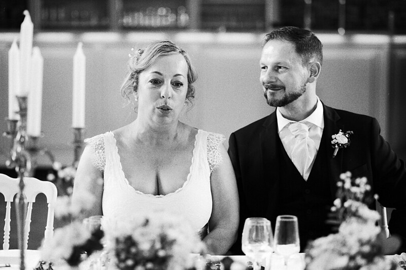 Reportage photo mariage au naturel en argentique. la simplicité et l'authenticité plutôt que la technique.