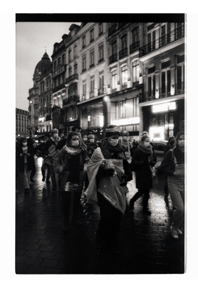 Dev caffenol pellicule Ilford HP5. Recette 15mn dans le café et la vitamine C.