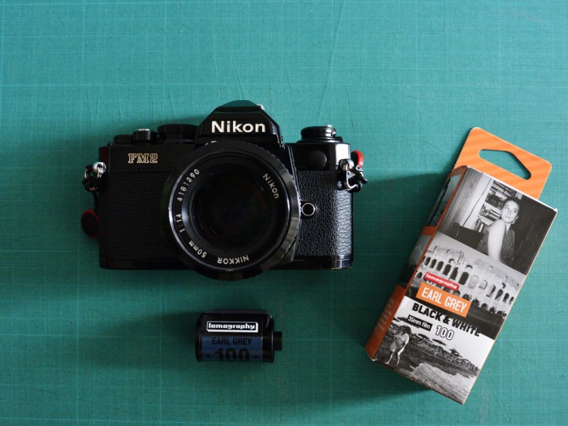 Look rétro argentique avec la pellicule Lomography Earl&nbsp;Grey