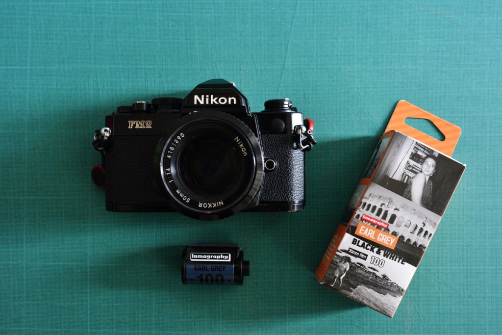 Look rétro argentique avec la pellicule Lomography Earl&nbsp;Grey