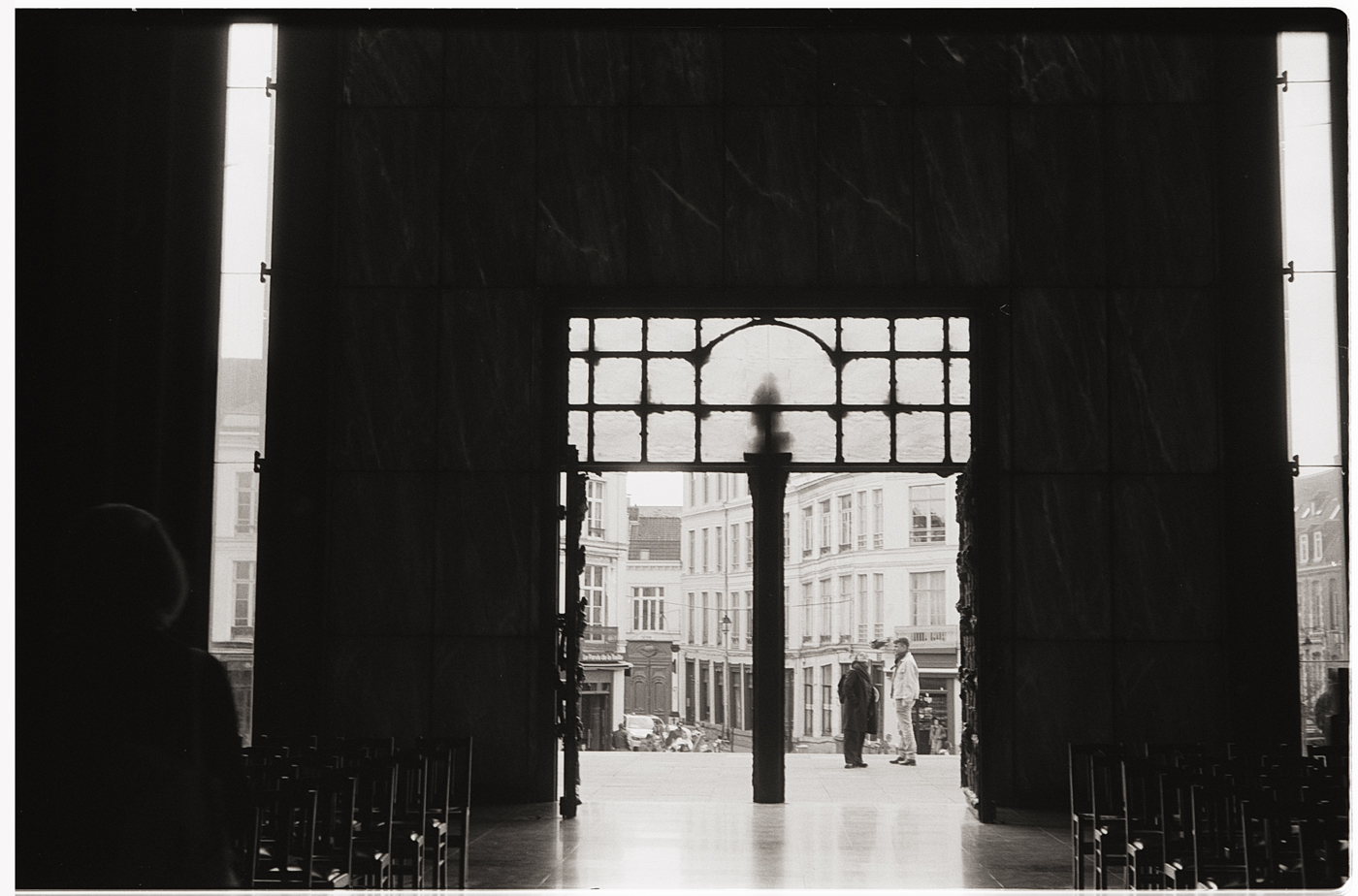 Se balader dans le Vieux Lille avec un vieil appareil photo argentique . L'Agfa Solinette II et son rendu rétro si particulier. 
