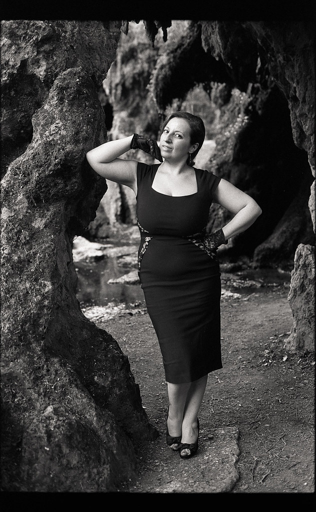 Portrait sur pellicule 135. Photographie argentique retro à Lille. Film camera 35mm. 