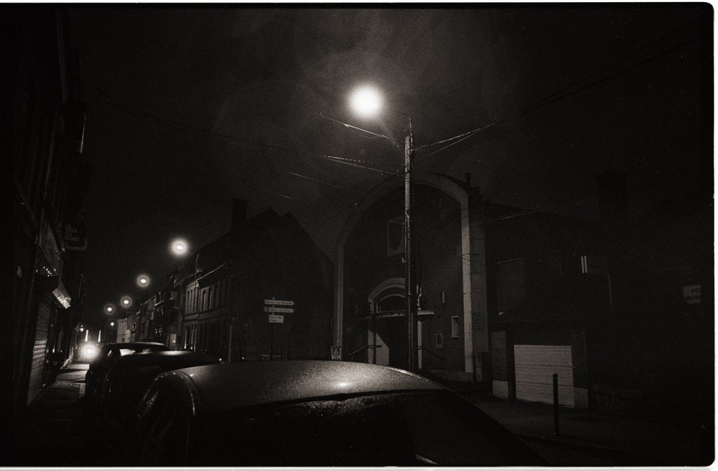 Ambiance polar en noir et blanc argentique