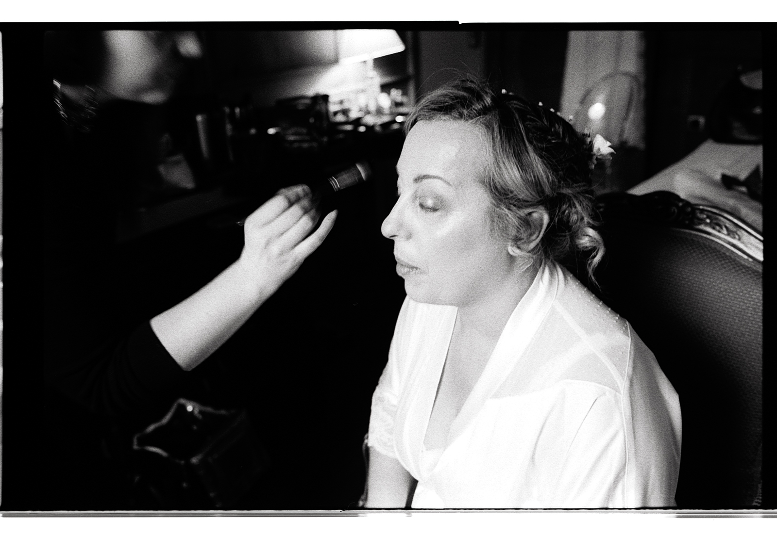 Canon EF 35mm F1,4 L Film Ilford HP5 exposé à 1600 ISO. Reportage photo mariage argentique Lille.