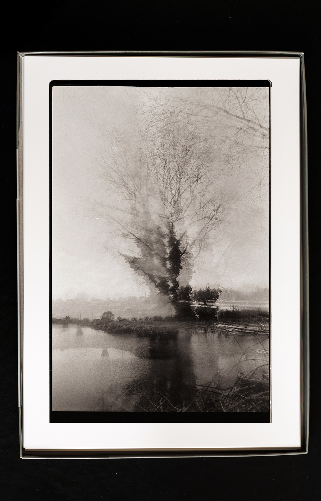 Tirage noir et blanc CONTES ET LEGENDES II - Photographie argentique