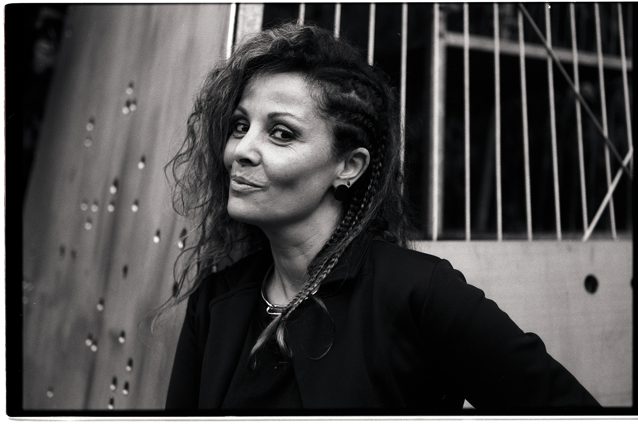 Portrait argentique en noir et blanc réalisé à Lille.